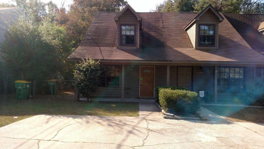 This is an REO property. Spacious 2 bedroom, 2 bath townhome, end unit. Driveway parking, fenced back yard area, and open patio. Built-ins in living, kitchen with breakfast area. A little TLC and this is a great first home, retirement home, or investment property. BUYER TO VERIFY SCHOOLS, MSMTS, TAXES, HOA, ETC. NO REPRESENTATION TO VALIDITY OF INFO IS MADE. BUYER TO VERIFY ALL INFORMATION WHEREIN. HOME SOLD AS IS WHERE IS. Please see Private Remarks for more information.