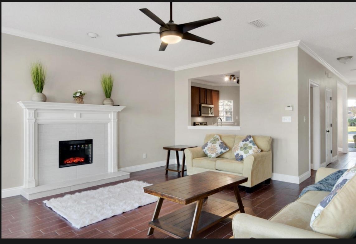 LIONSGATE - Residential
