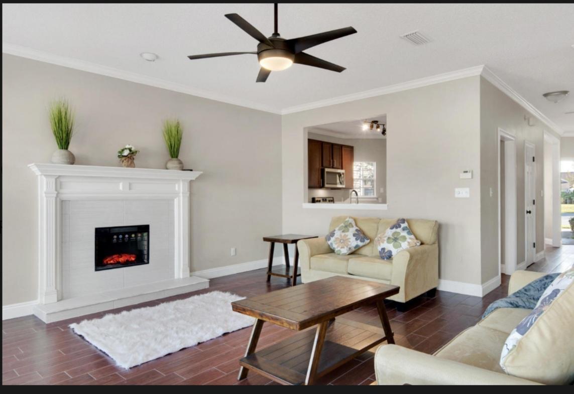 LIONSGATE - Residential