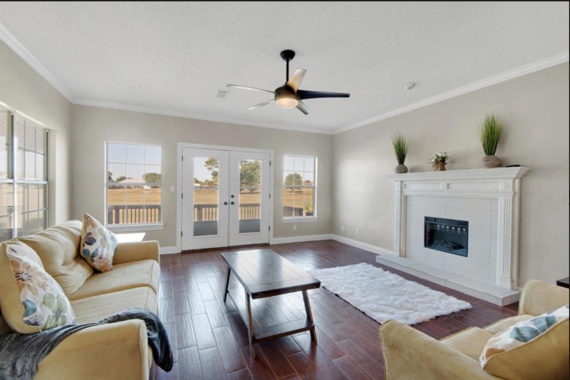 LIONSGATE - Residential