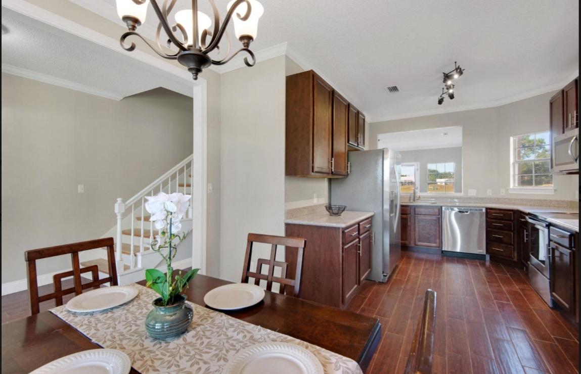 LIONSGATE - Residential