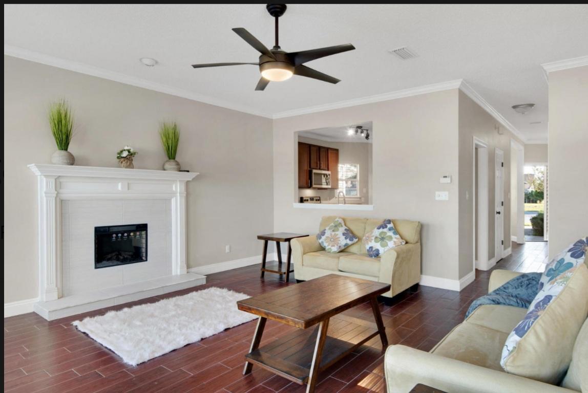 LIONSGATE - Residential