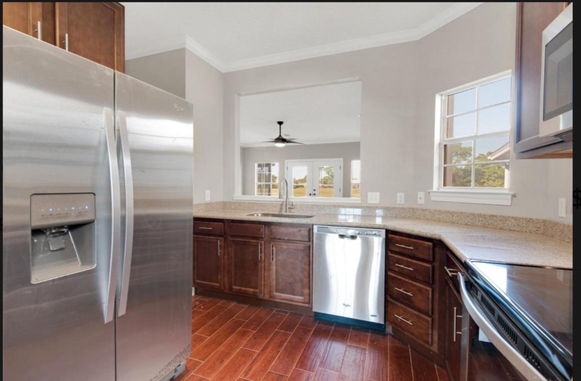 LIONSGATE - Residential