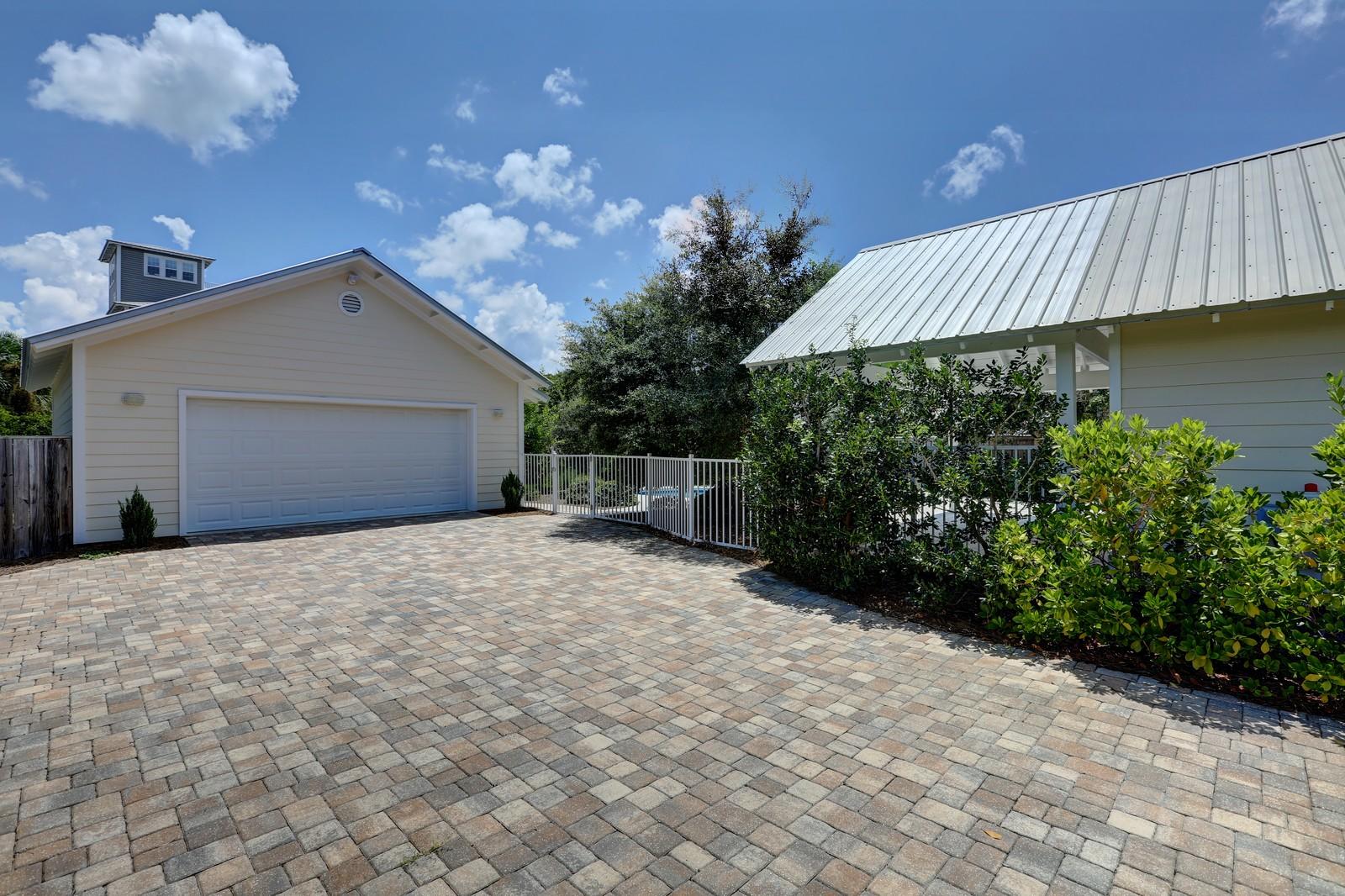 BLUE MOUNTAIN BEACH - Residential
