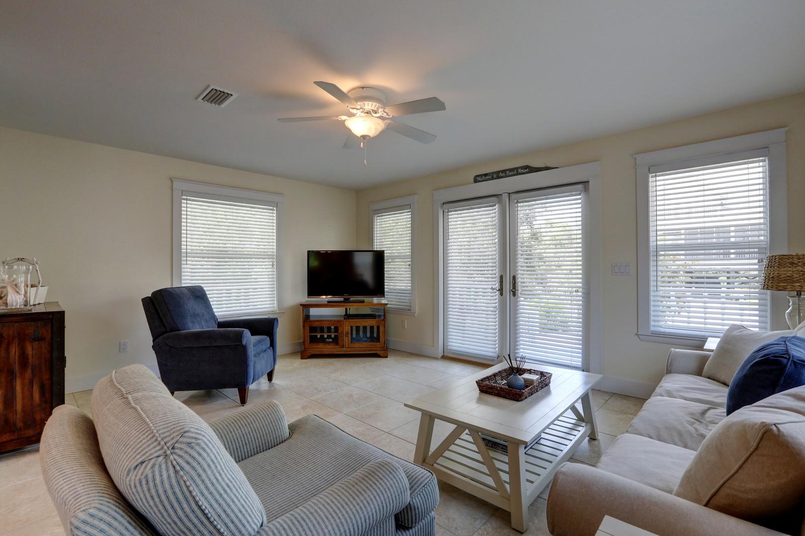 BLUE MOUNTAIN BEACH - Residential