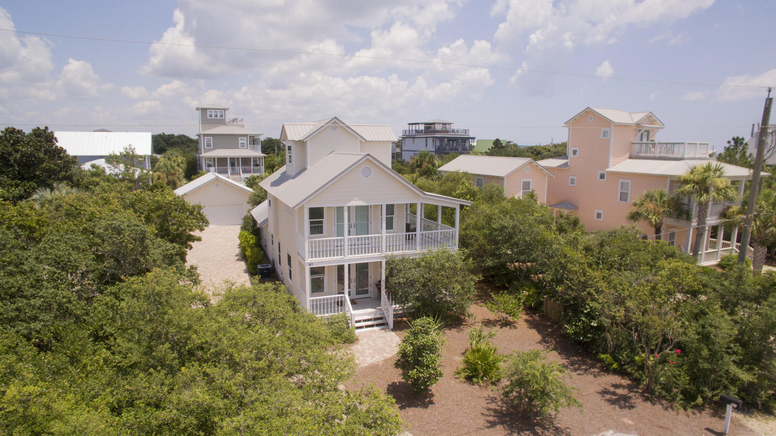 BLUE MOUNTAIN BEACH - Residential