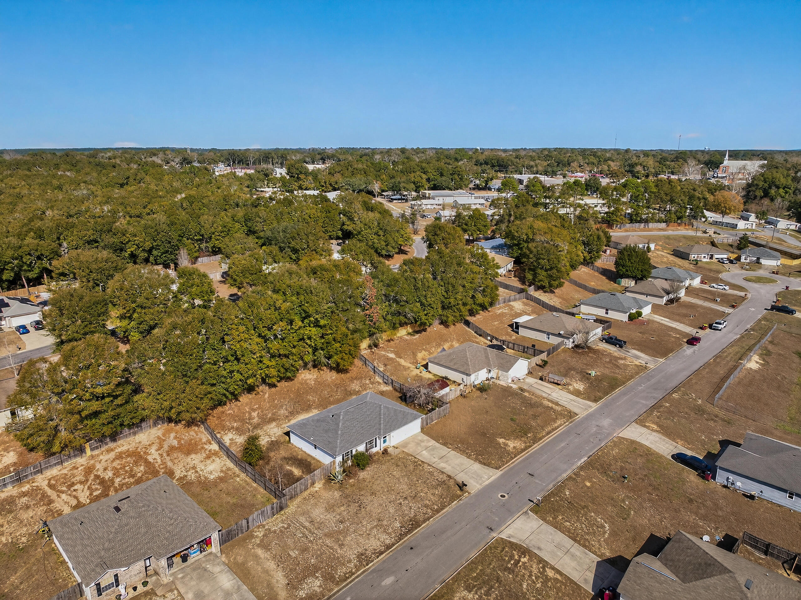 RIDGE CREST PH II LOT 17 BLK C - Residential