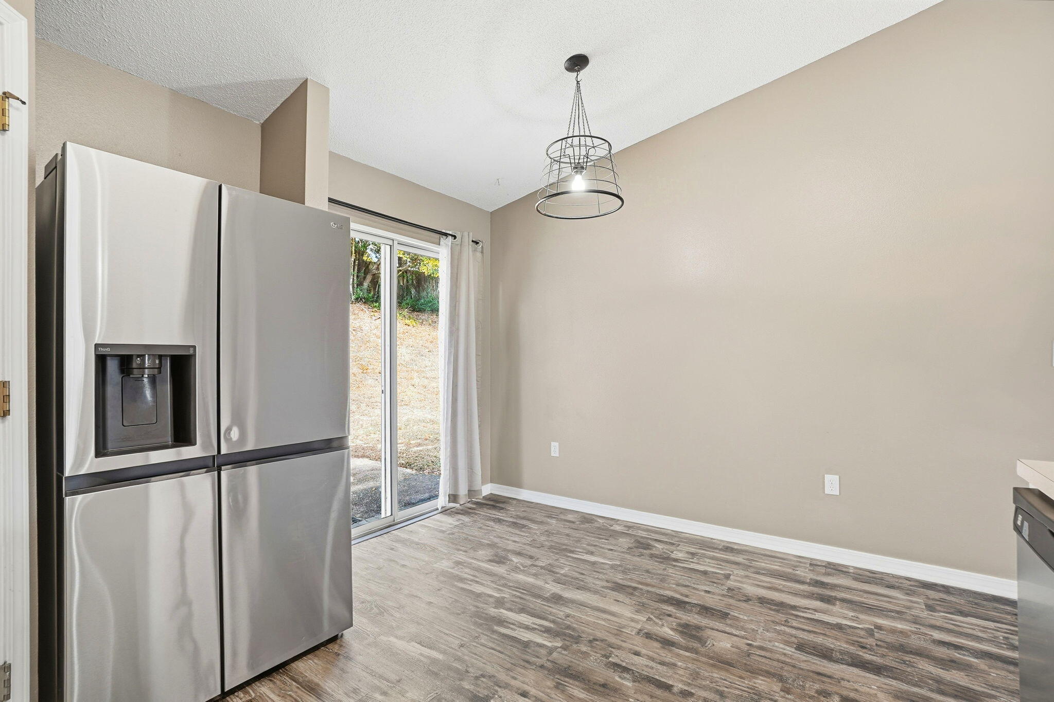 RIDGE CREST PH II LOT 17 BLK C - Residential