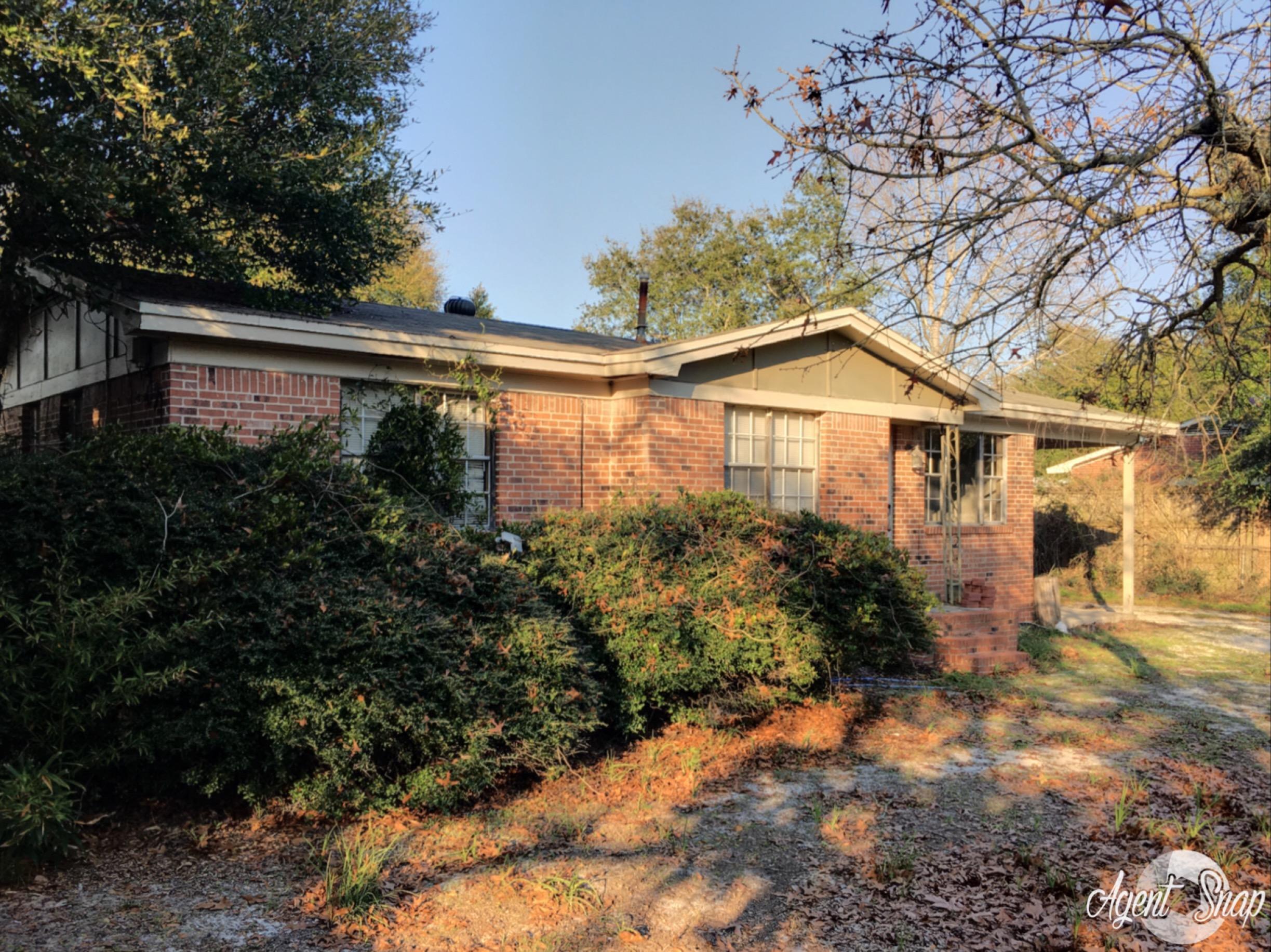REO-Good potential remodel or tear down for lot. Hard wood floors and crawl space foundation. Property is sold As-Is. Seller will not make repairs.