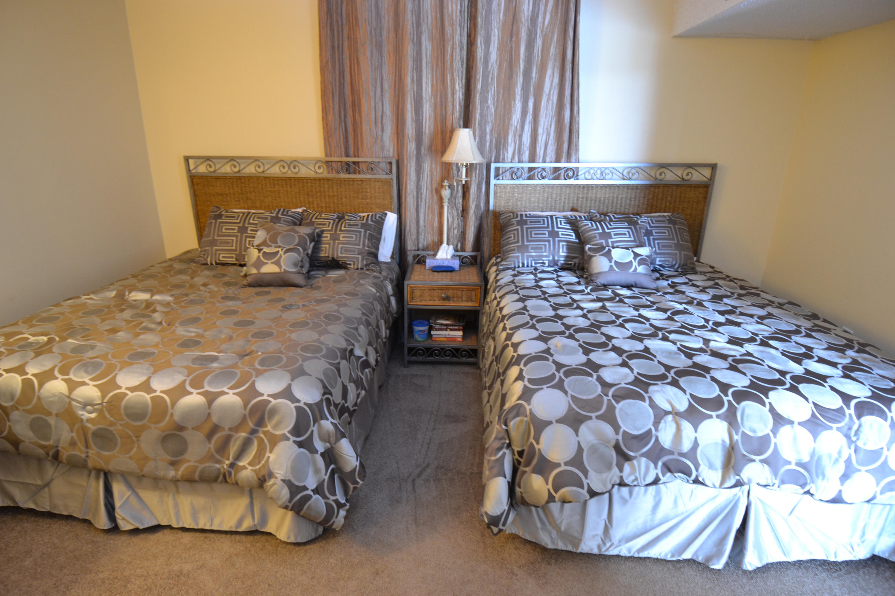 DOLPHIN POINT CONDO - Residential Lease