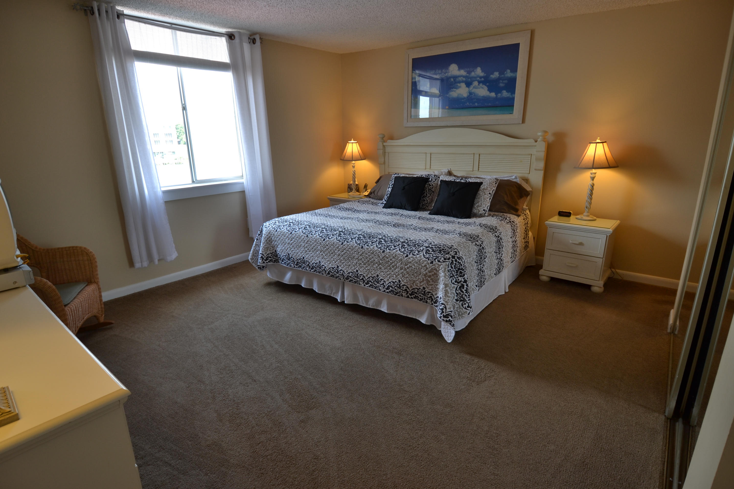 DOLPHIN POINT CONDO - Residential Lease