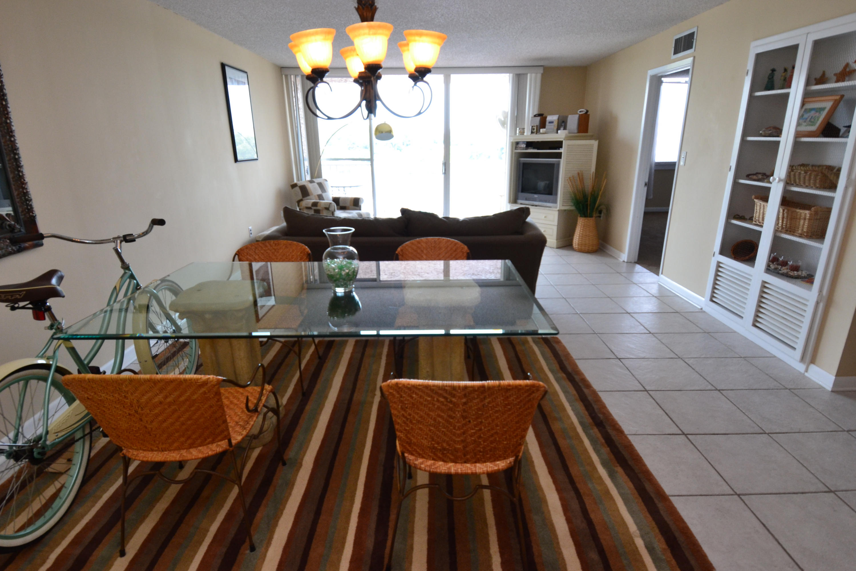 DOLPHIN POINT CONDO - Residential Lease