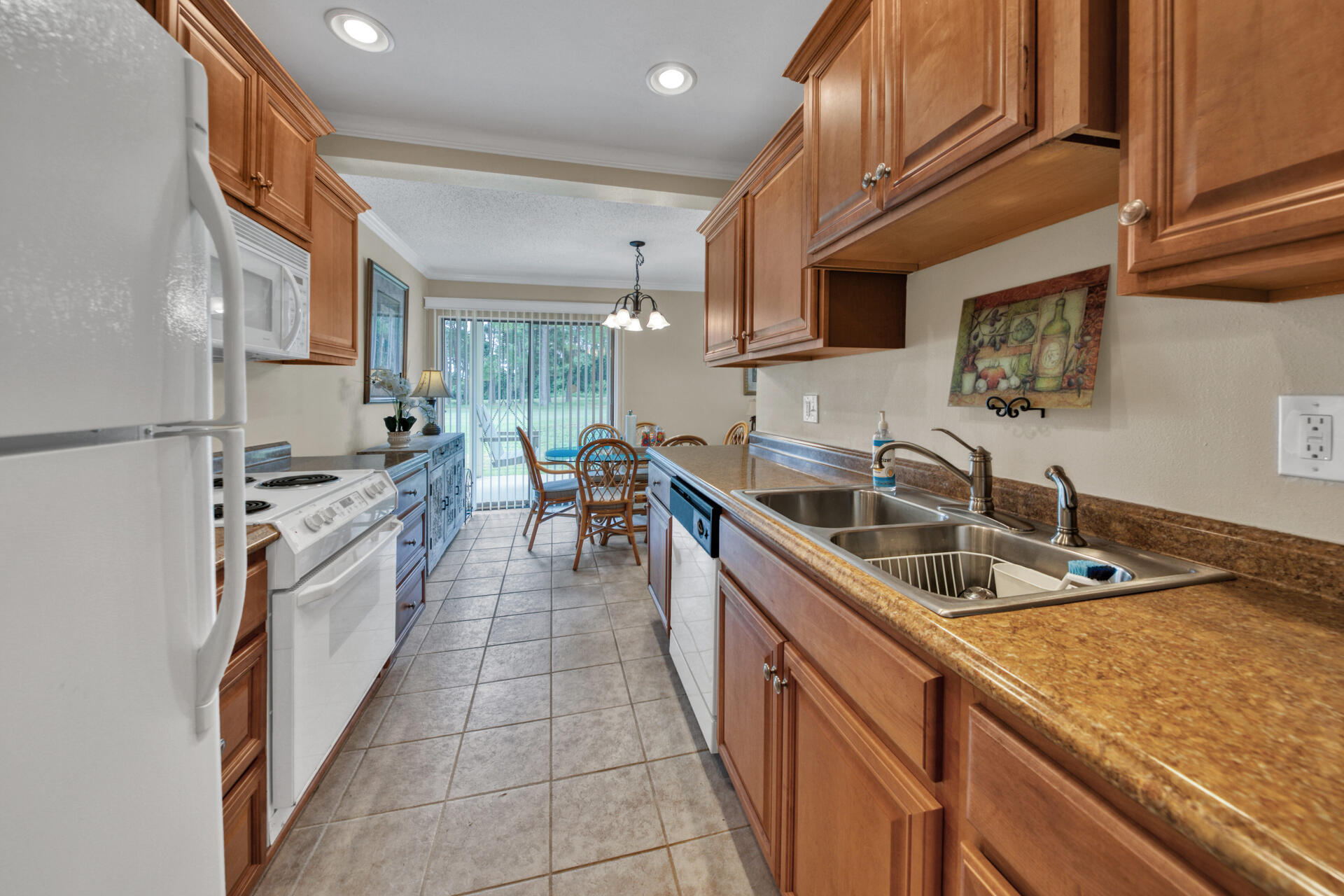 SEASCAPE CONDO GARDEN VILLA - Residential