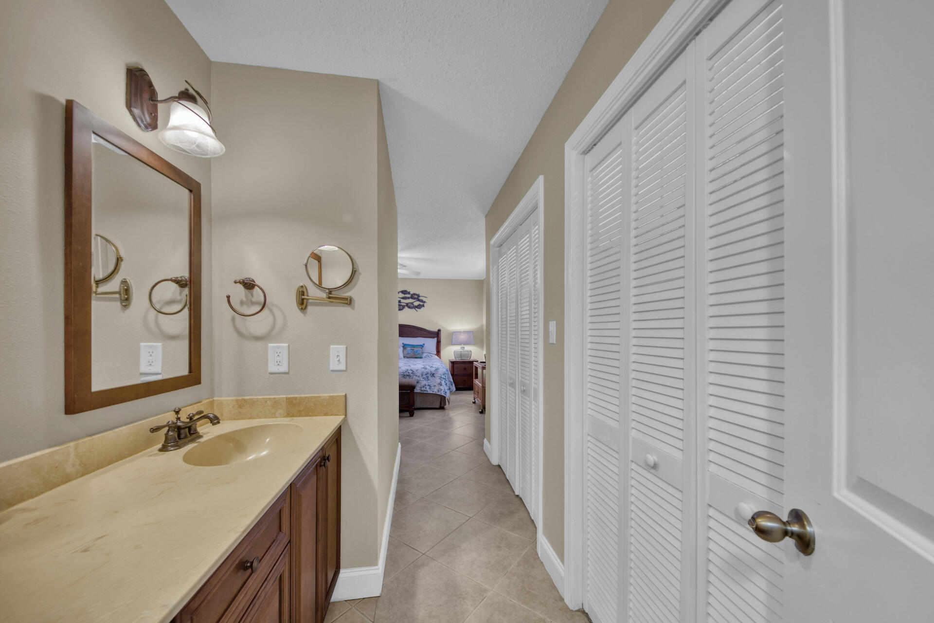 SEASCAPE CONDO GARDEN VILLA - Residential