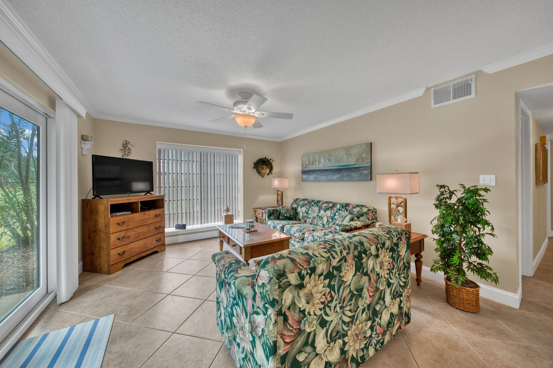 SEASCAPE CONDO GARDEN VILLA - Residential