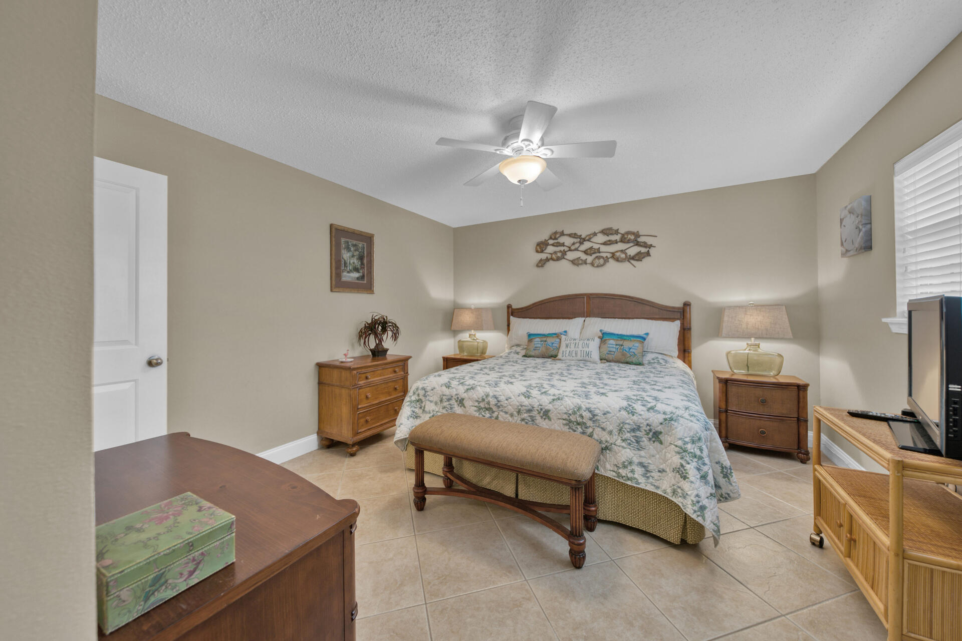 SEASCAPE CONDO GARDEN VILLA - Residential