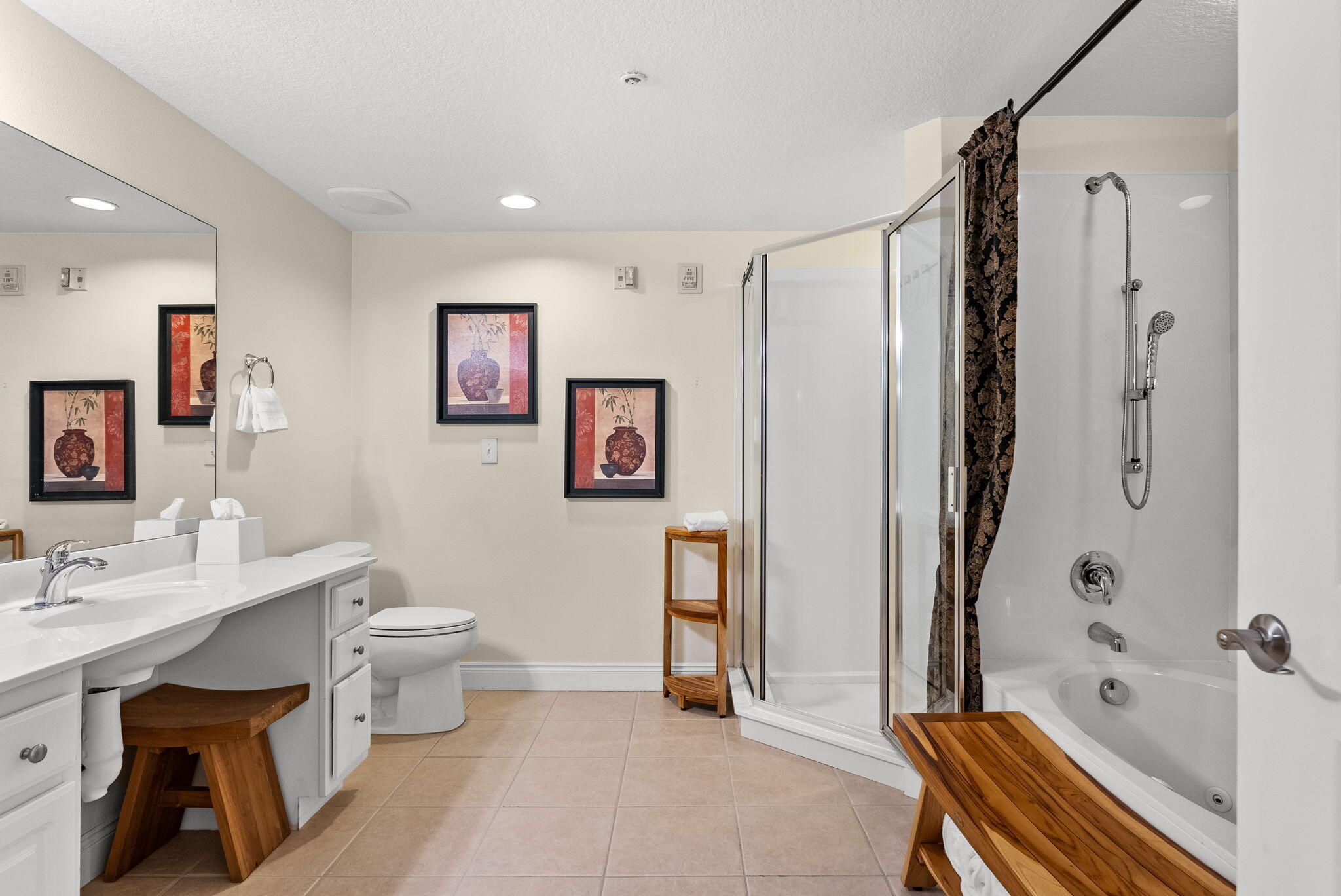 PALAZZO CONDOMINIUM - Residential