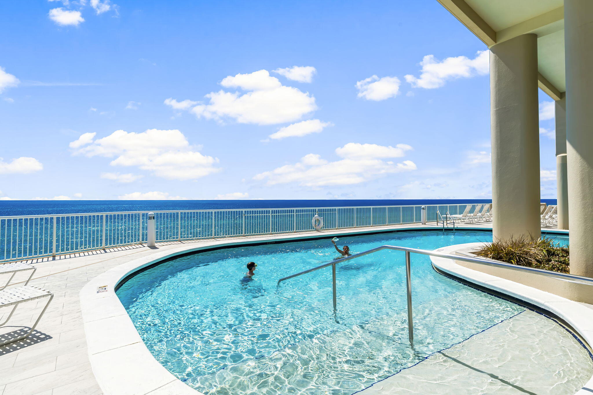 PALAZZO CONDOMINIUM - Residential