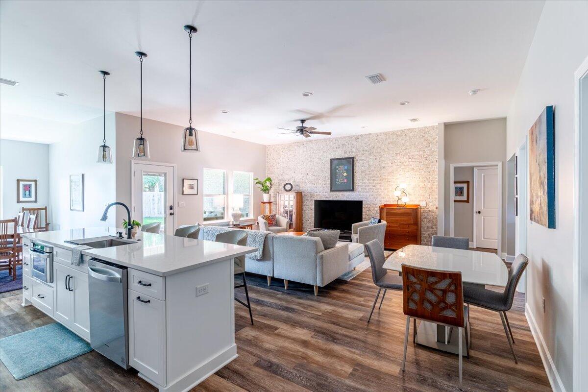 Olde Fort Walton/ Elliott Point - Residential Lease