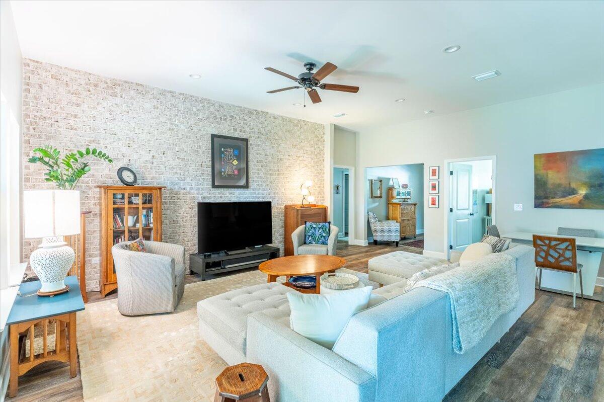 Olde Fort Walton/ Elliott Point - Residential Lease