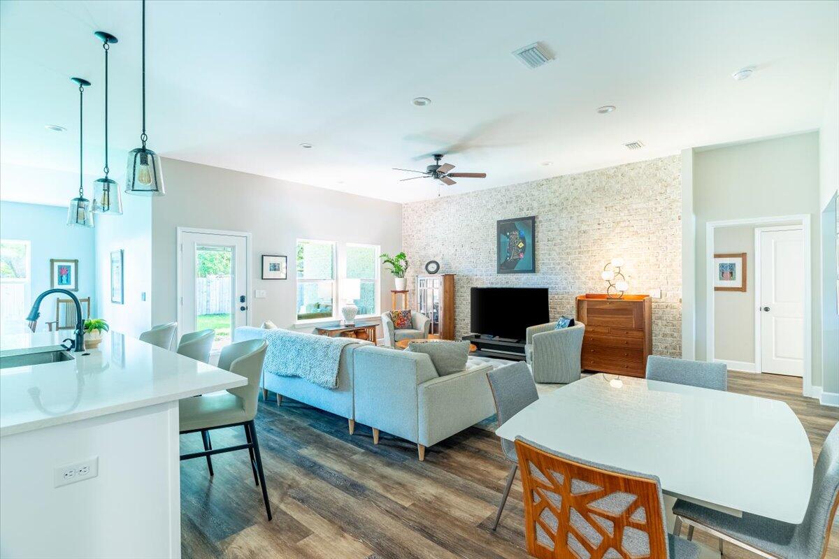 Olde Fort Walton/ Elliott Point - Residential Lease