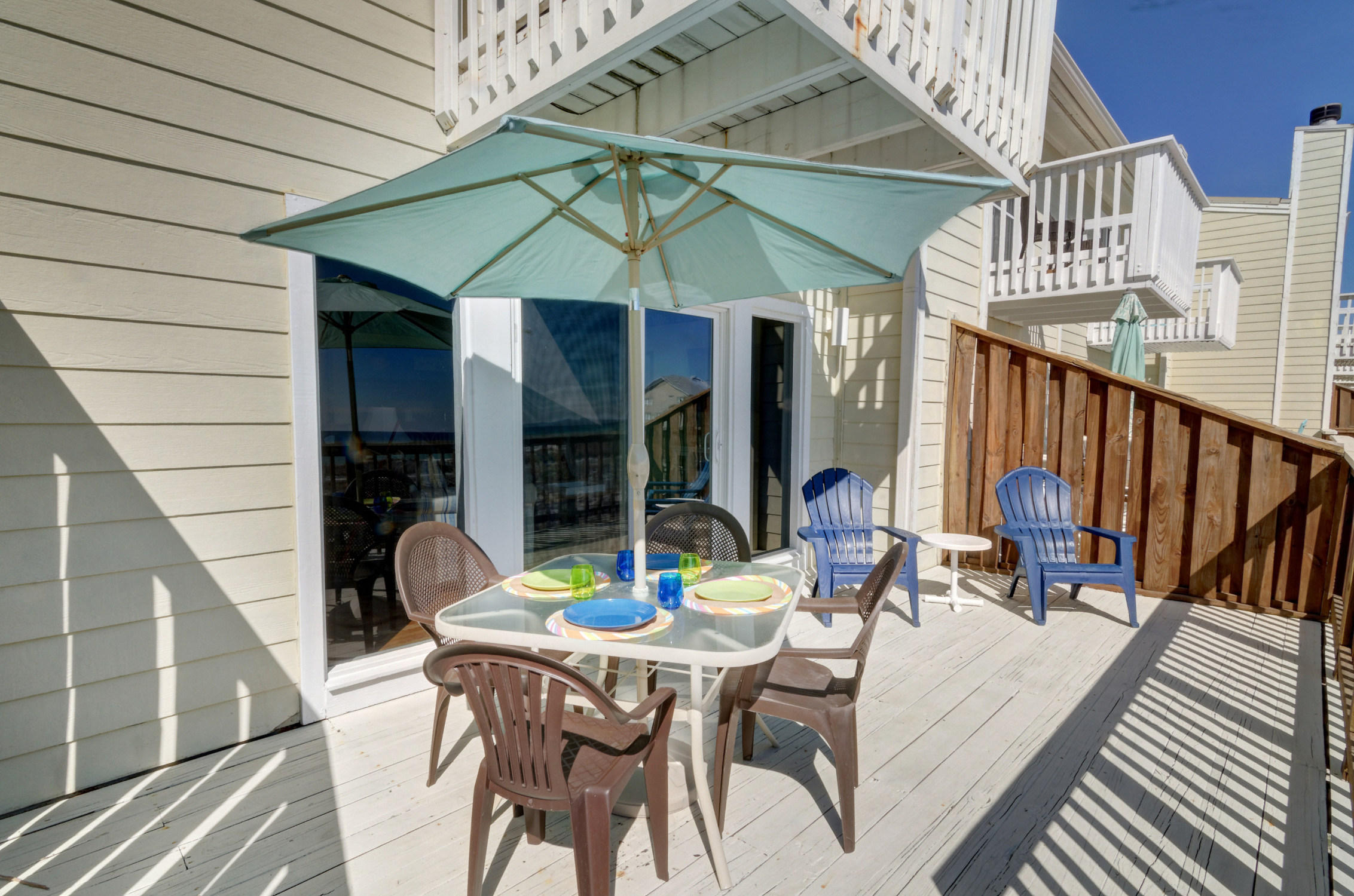 BEACHFRONT T/H - Residential