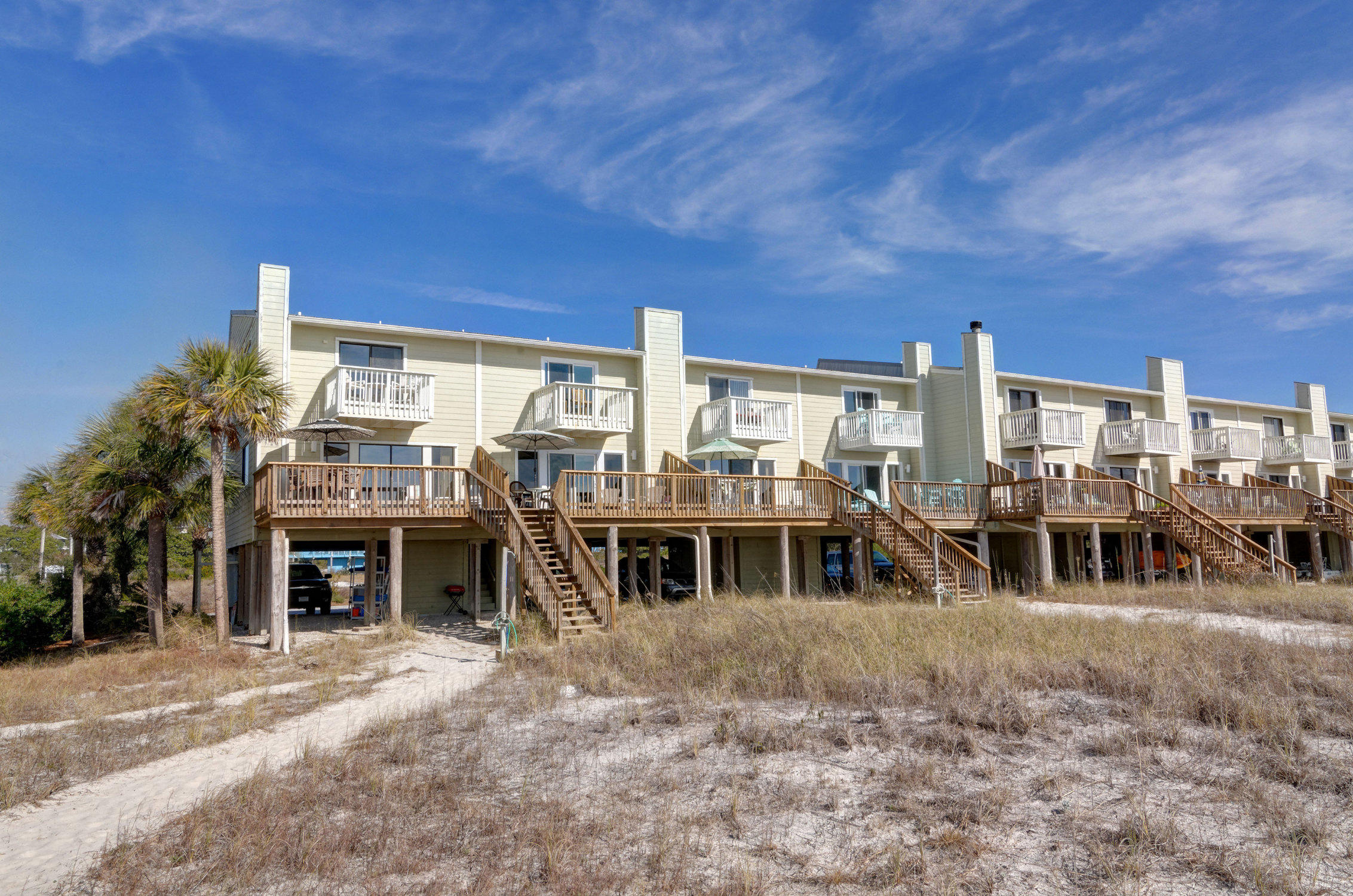 BEACHFRONT T/H - Residential