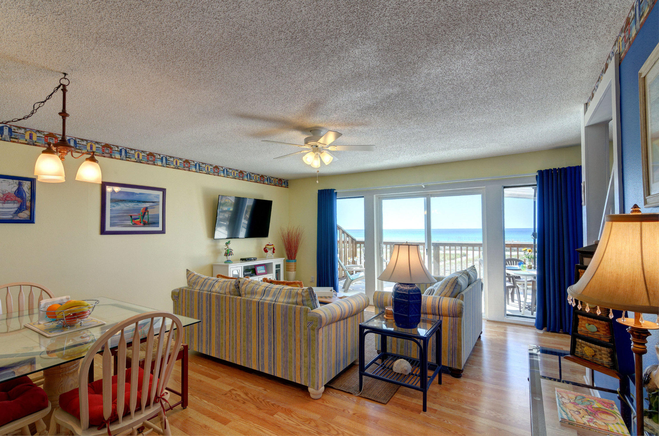 BEACHFRONT T/H - Residential