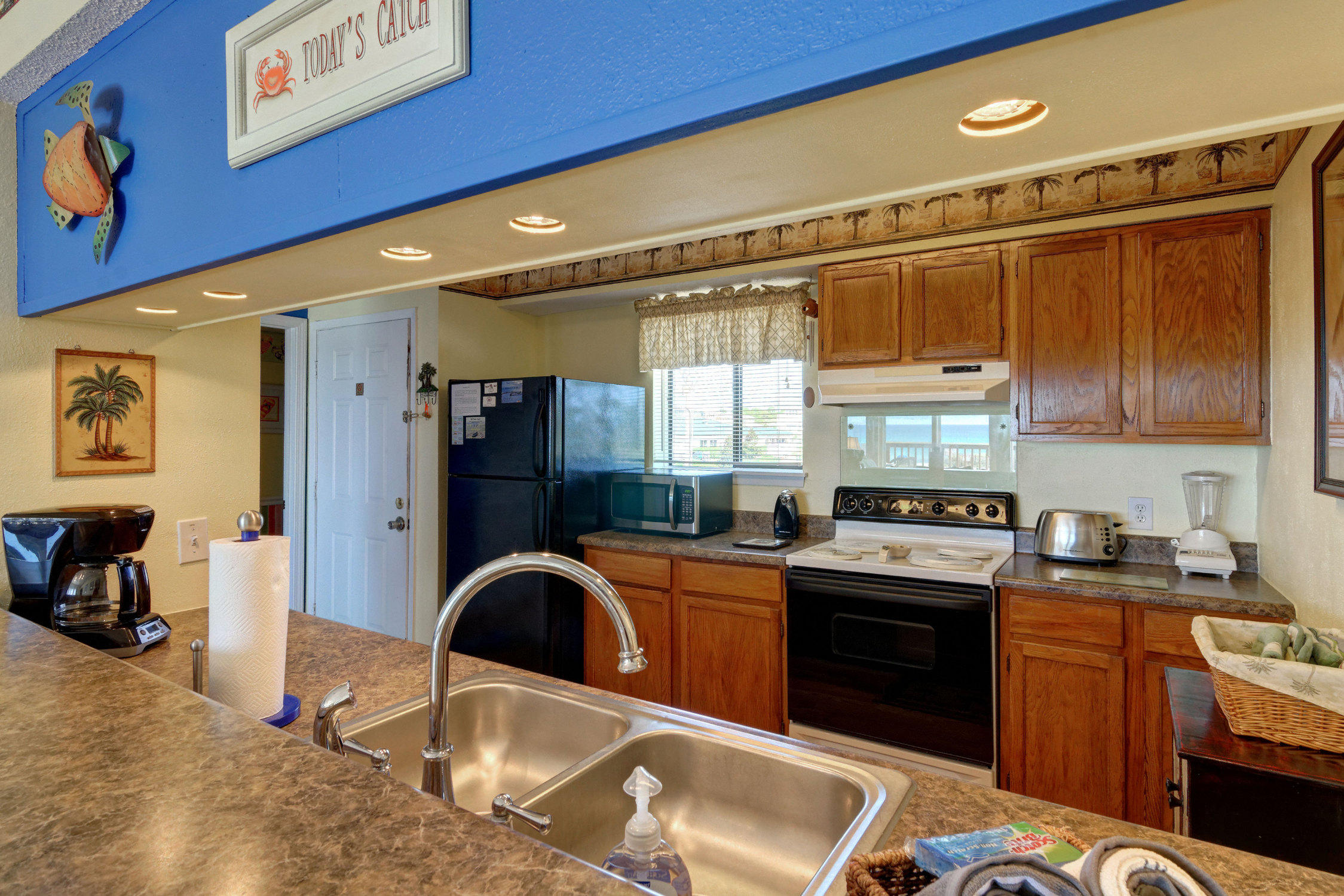 BEACHFRONT T/H - Residential