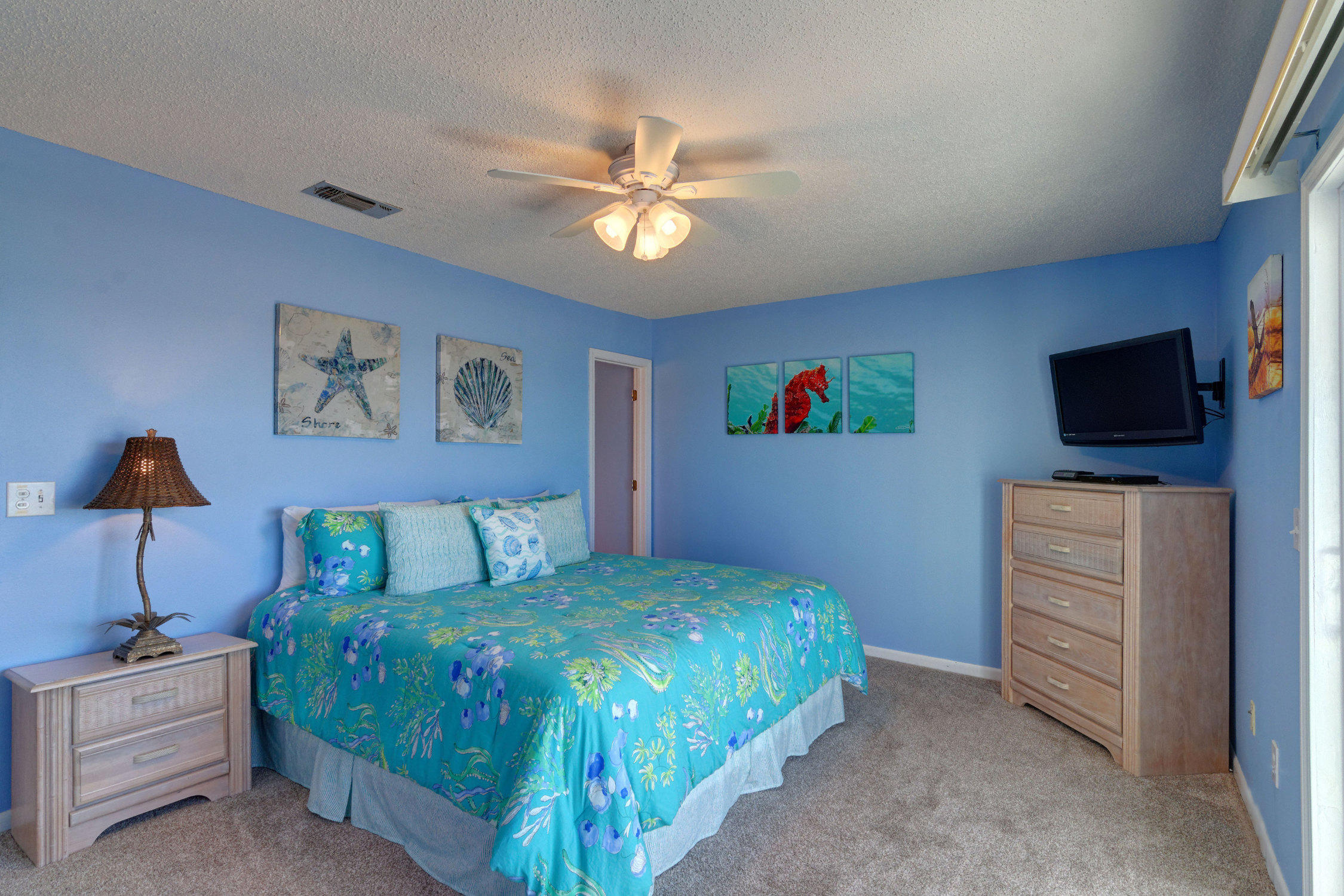 BEACHFRONT T/H - Residential