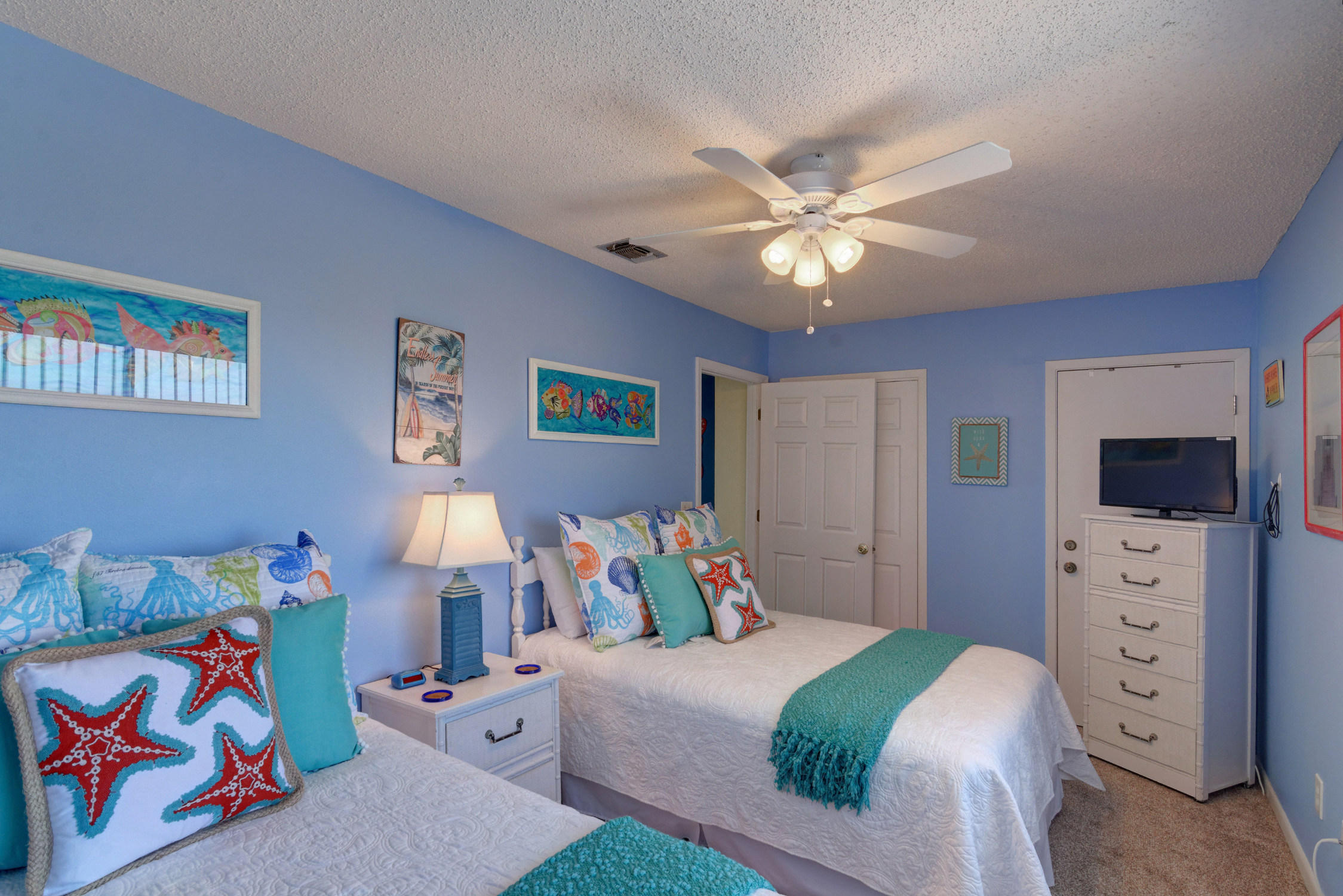 BEACHFRONT T/H - Residential