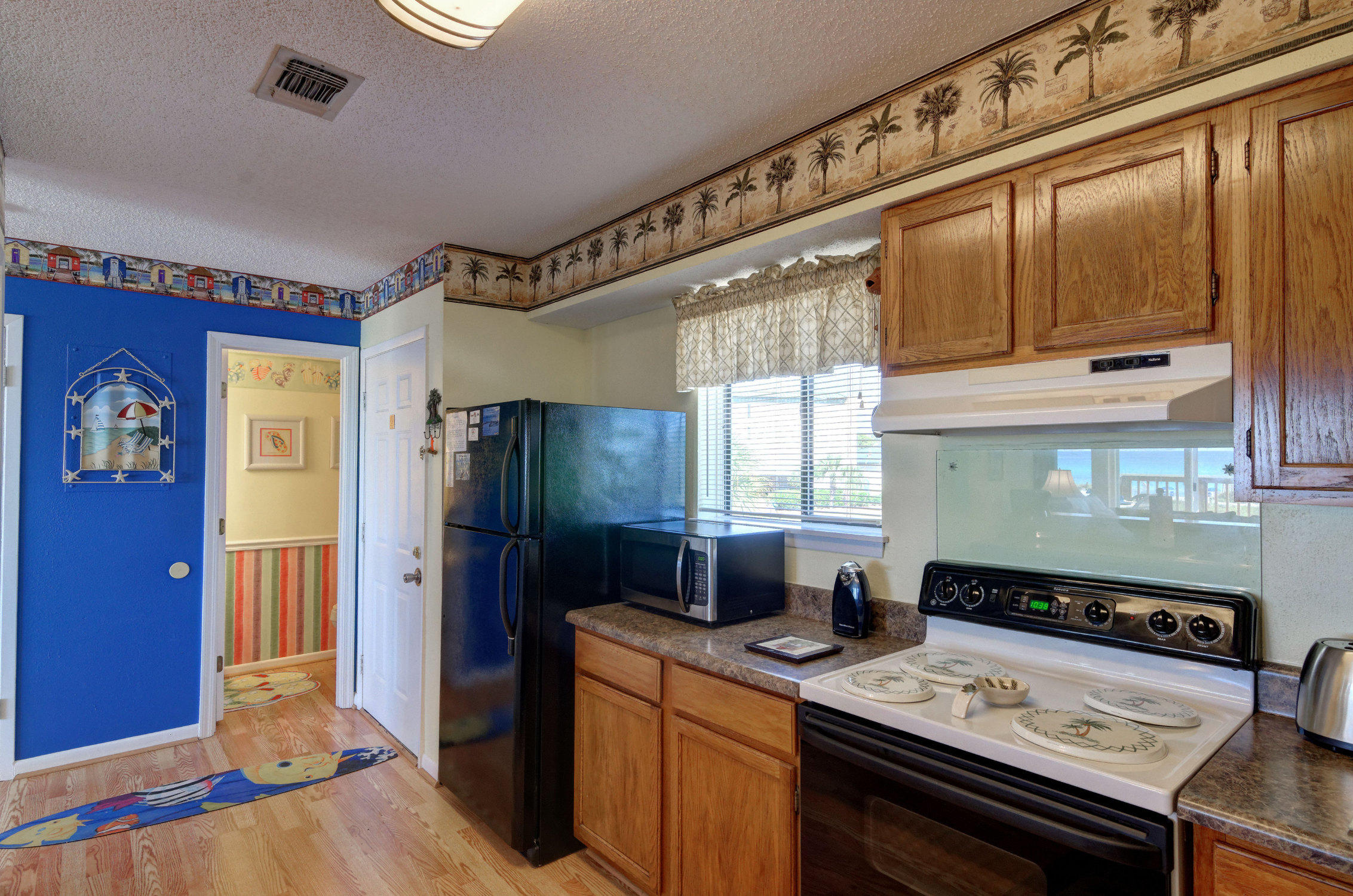 BEACHFRONT T/H - Residential