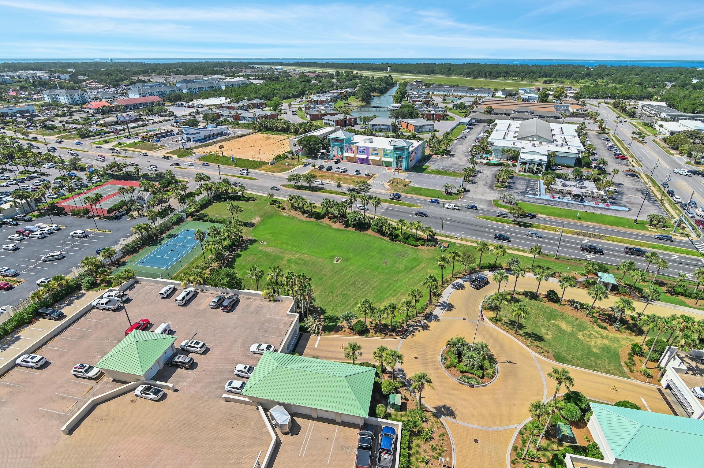 SILVER BEACH TOWERS - Residential