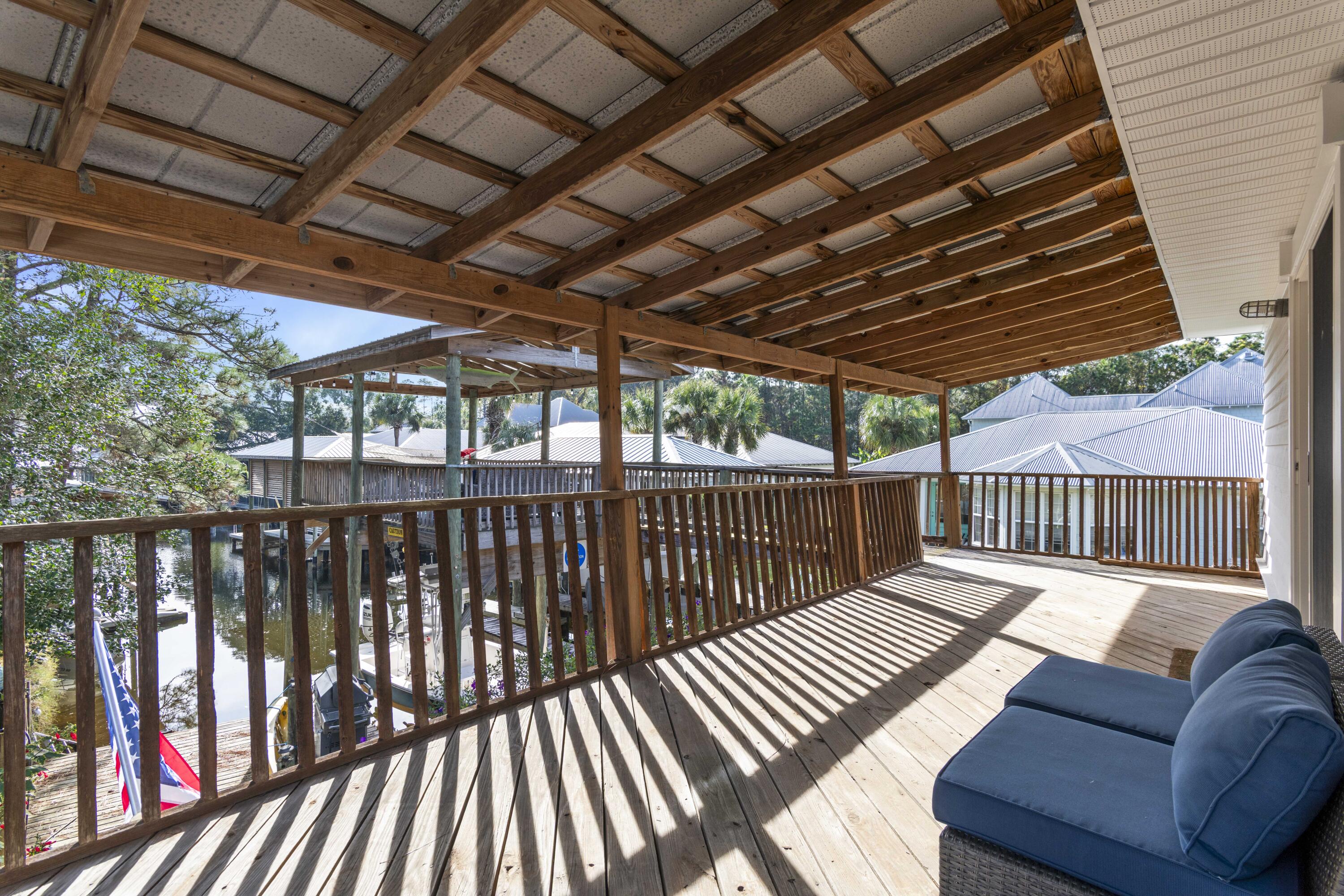 HIDDEN HARBOR ESTATES - Residential