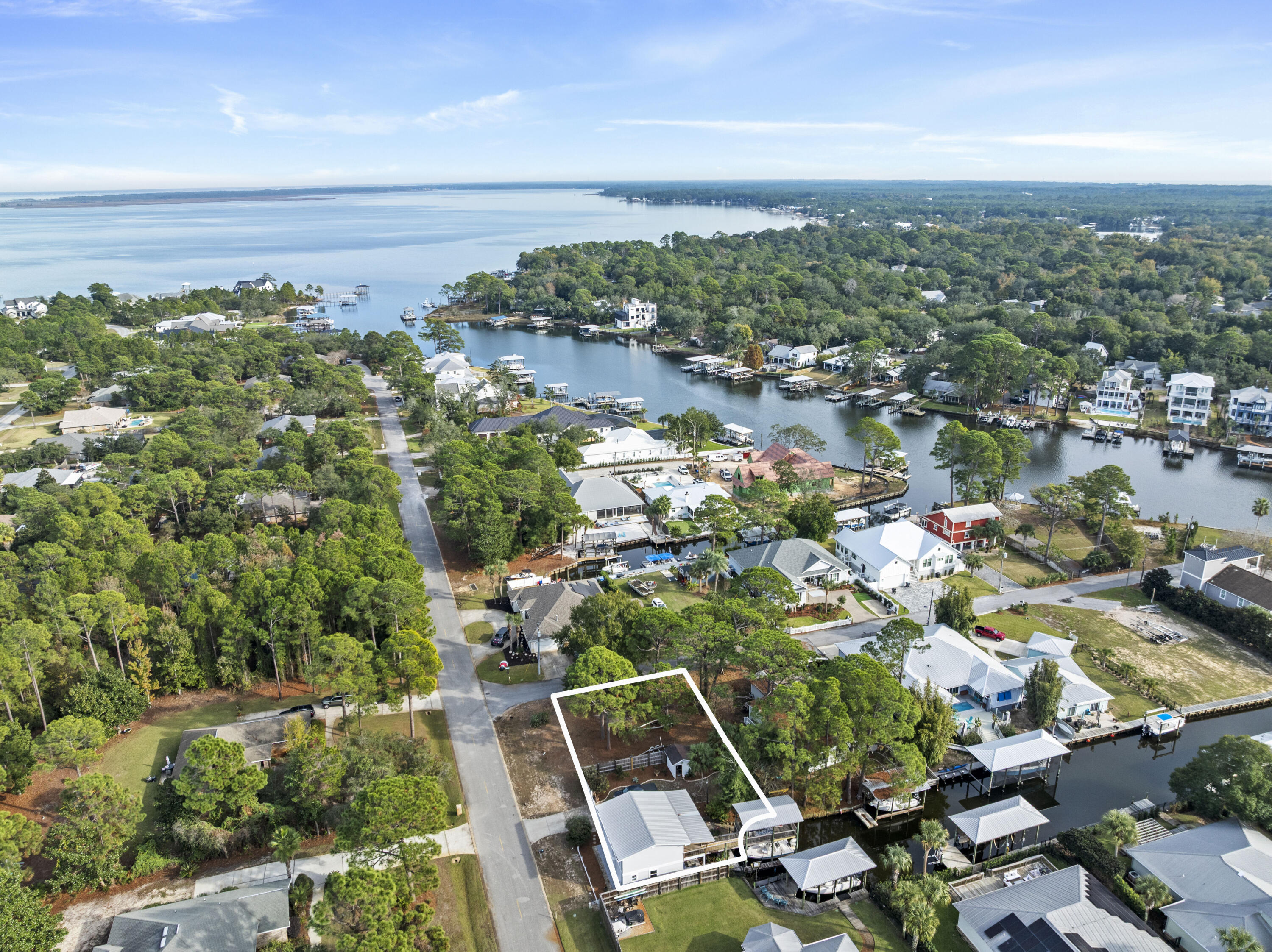 HIDDEN HARBOR ESTATES - Residential