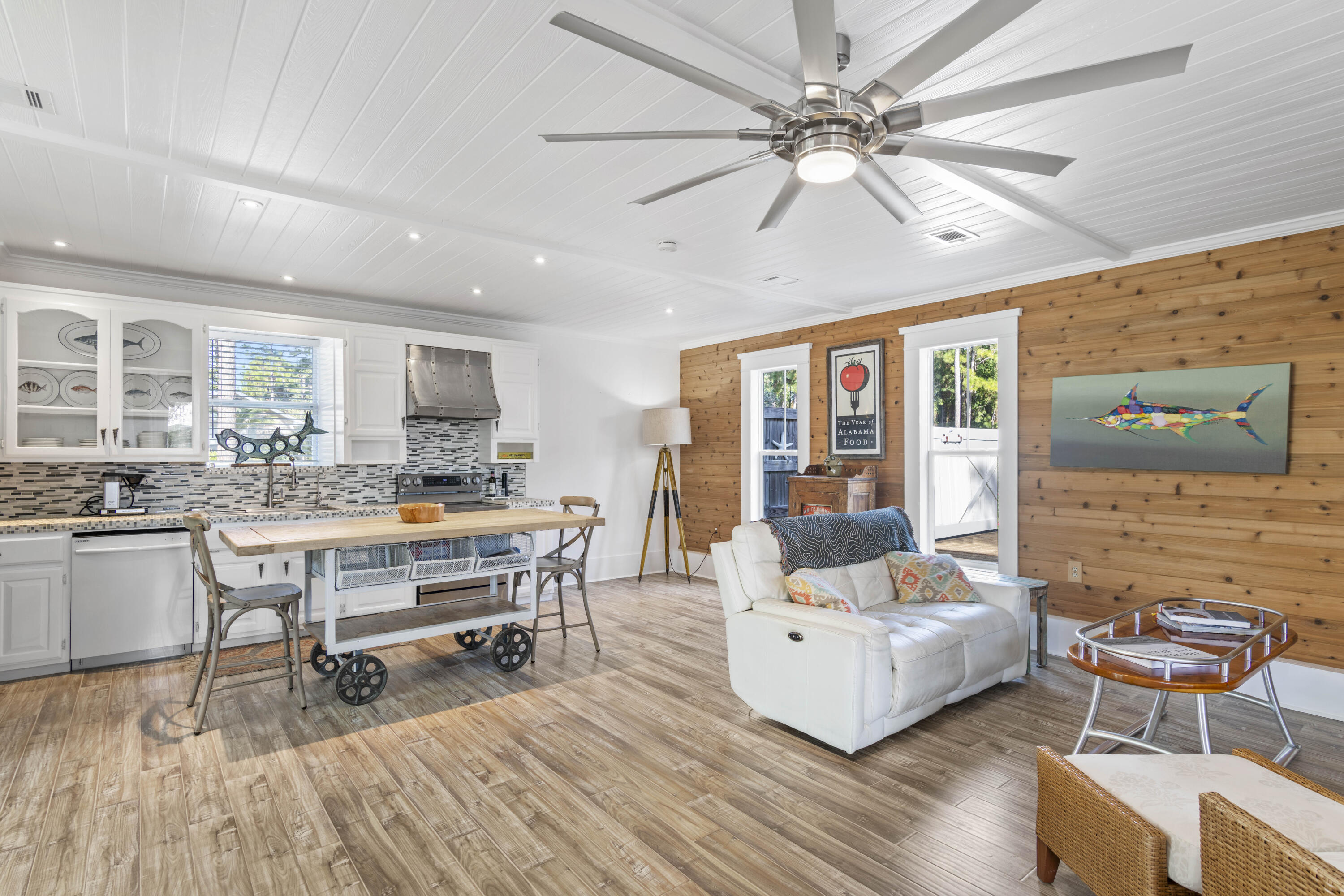 HIDDEN HARBOR ESTATES - Residential