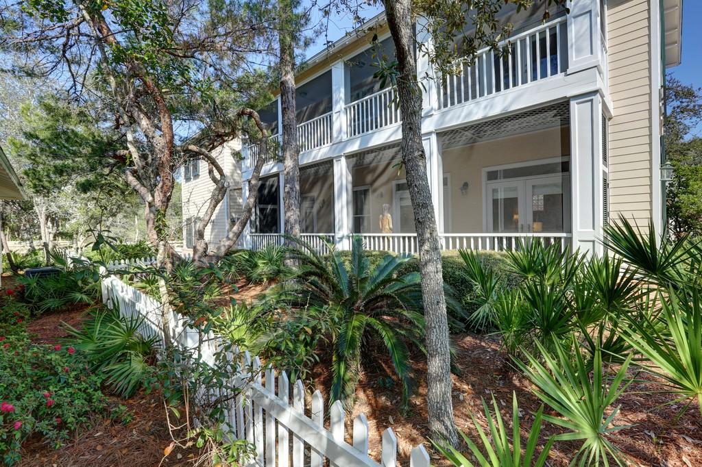 CASSINE VILLAGE - Residential