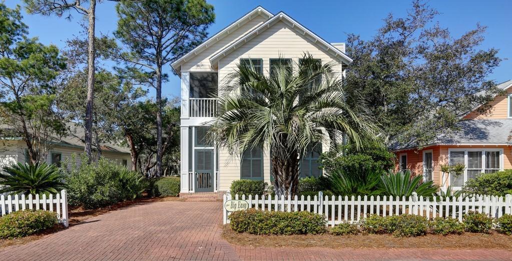 CASSINE VILLAGE - Residential