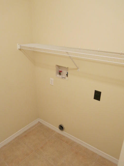 PORT DIXIE - Residential Lease
