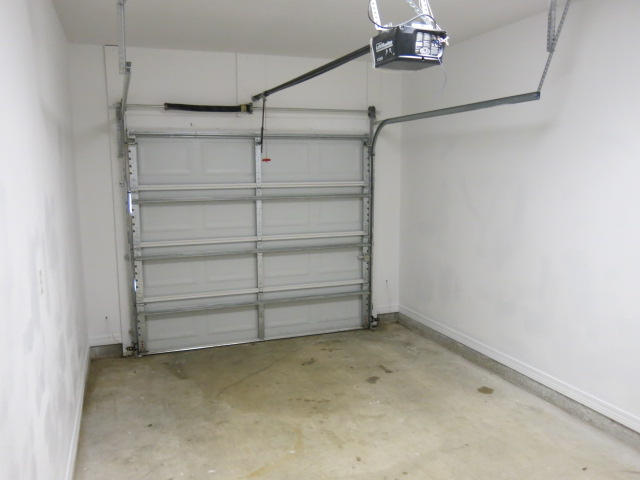 PORT DIXIE - Residential Lease