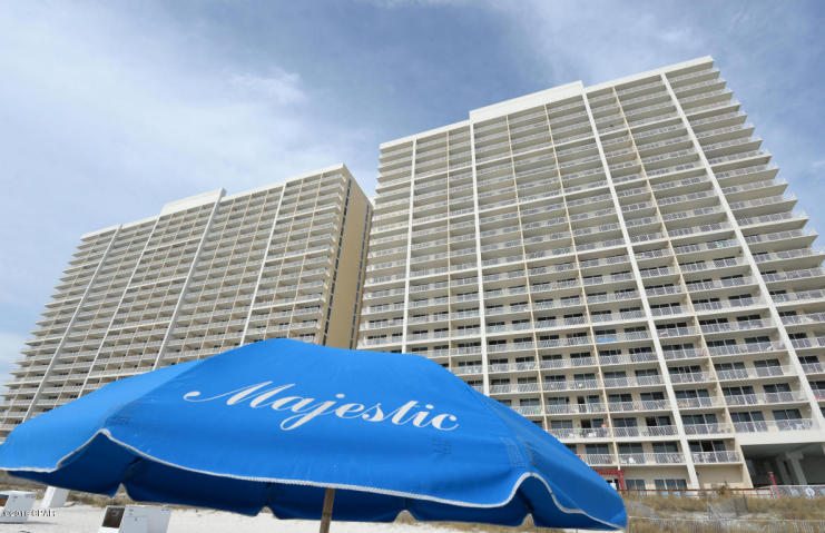 MAJESTIC BEACH TOWERS II - Residential