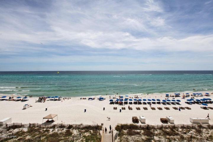 MAJESTIC BEACH TOWERS II - Residential