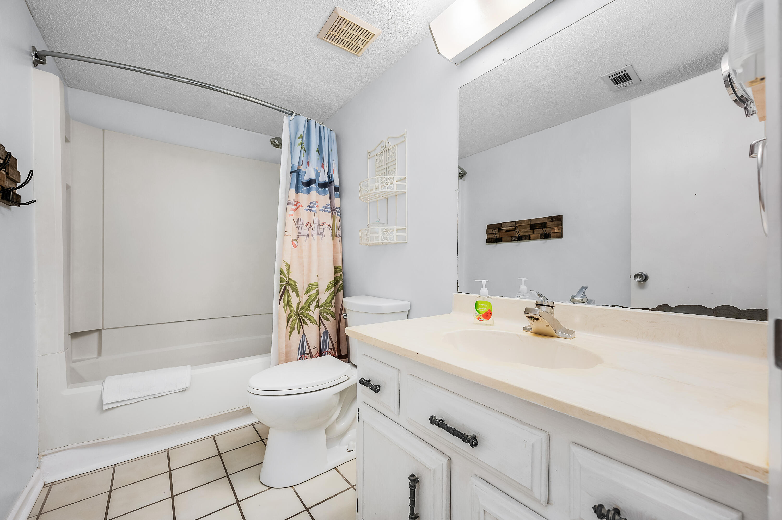 SEASCAPE CONDO TENNIS VILLAGE - Residential