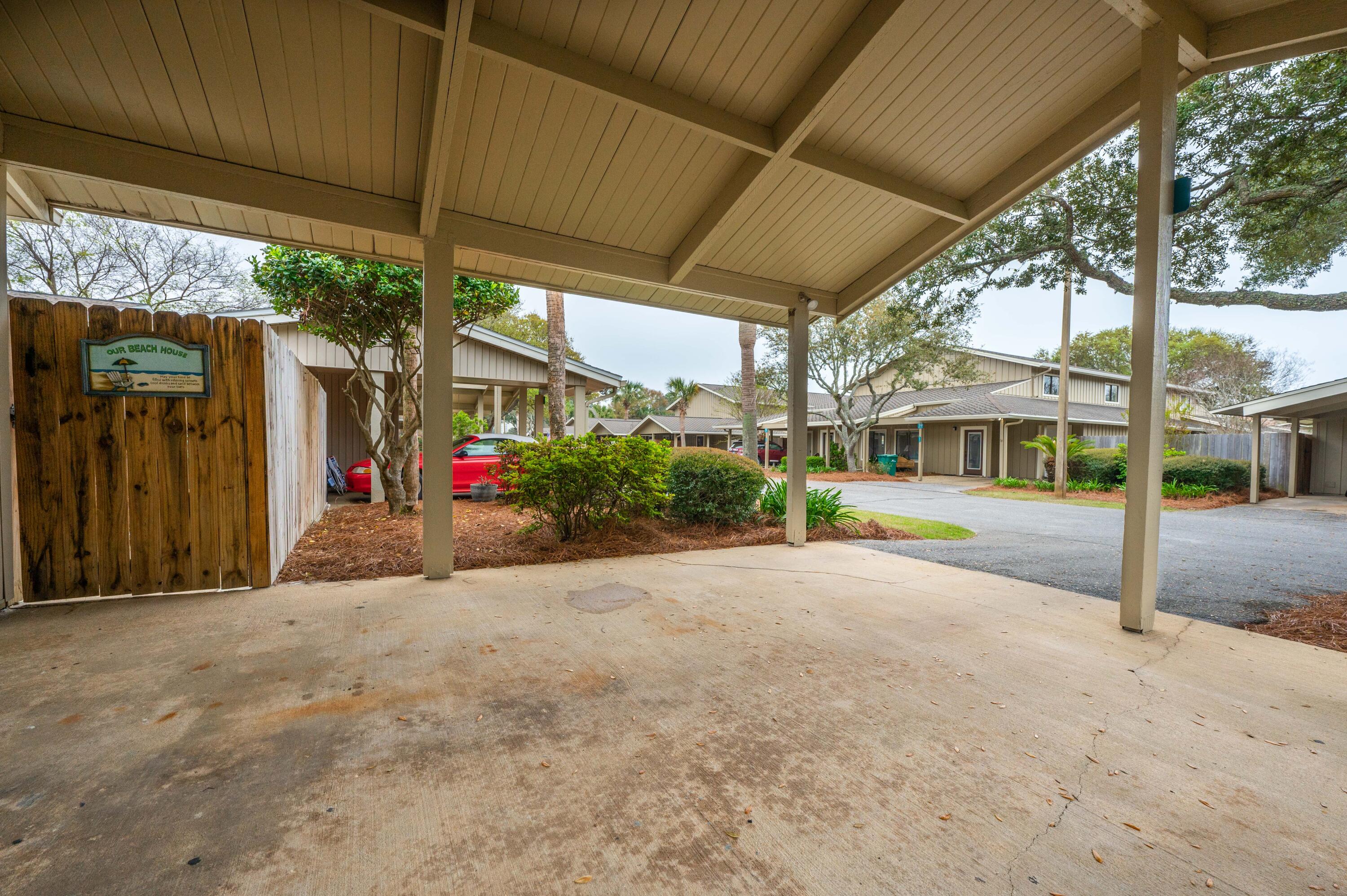 SEASCAPE CONDO TENNIS VILLAGE - Residential