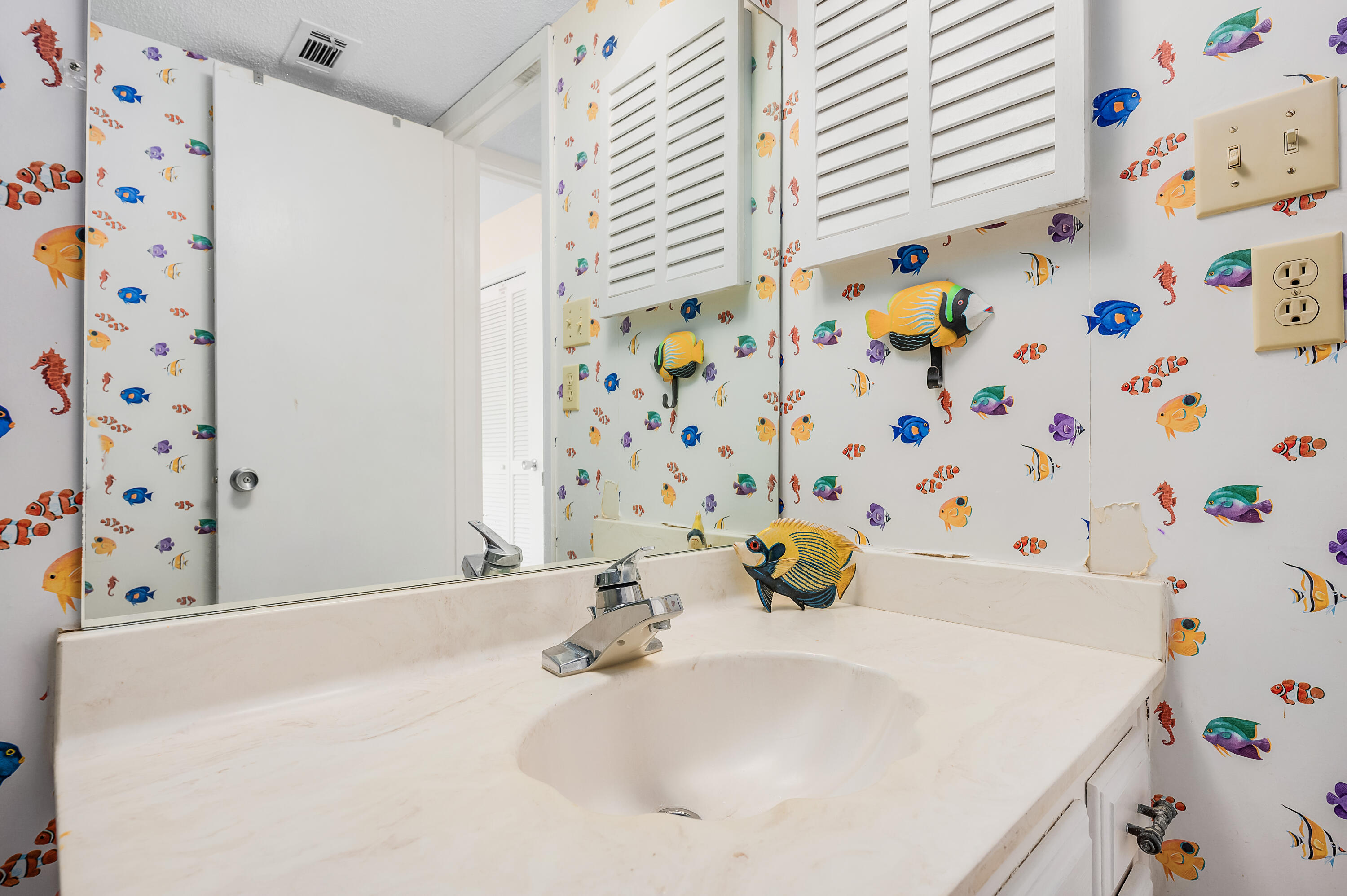 SEASCAPE CONDO TENNIS VILLAGE - Residential