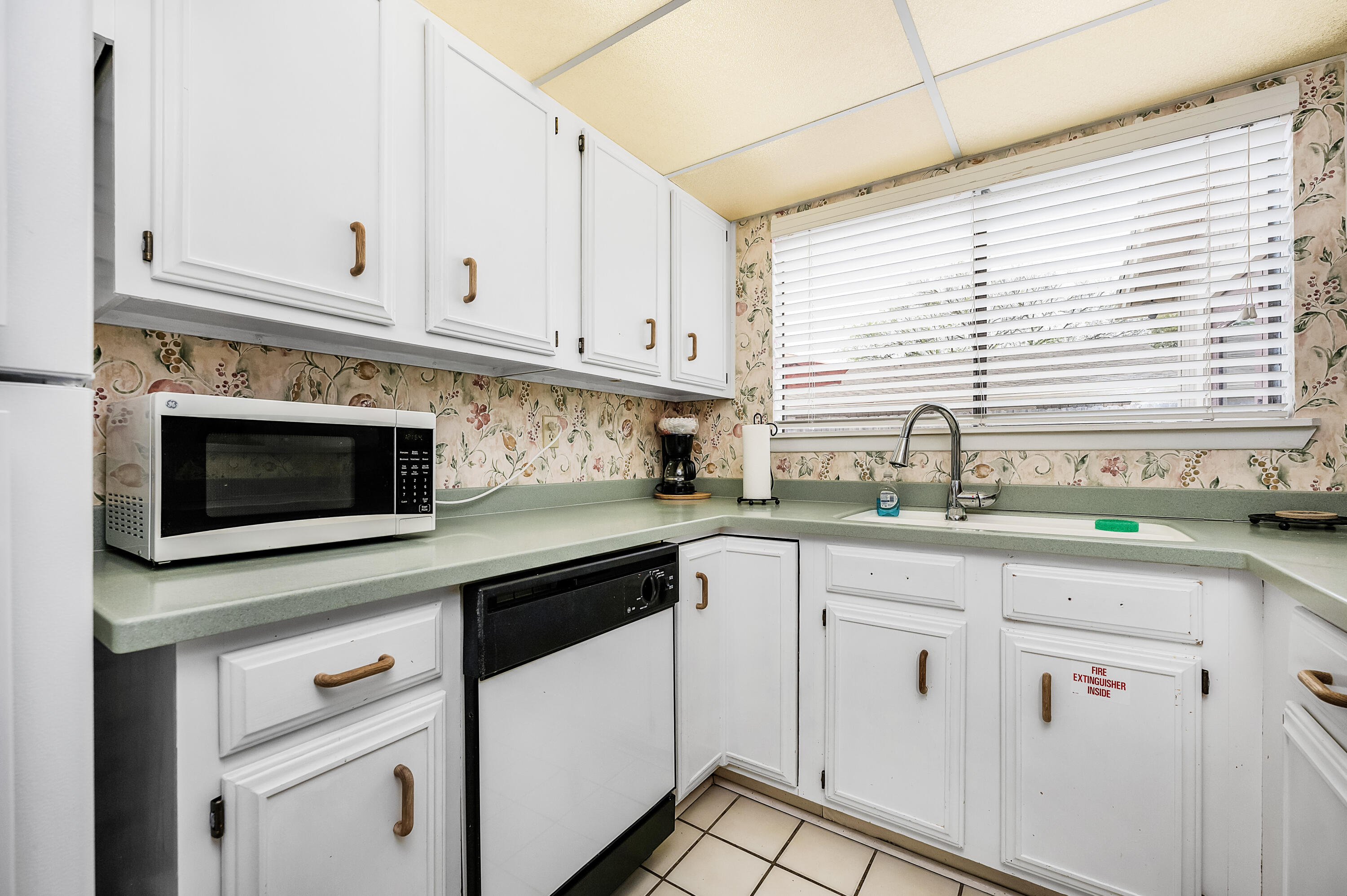 SEASCAPE CONDO TENNIS VILLAGE - Residential