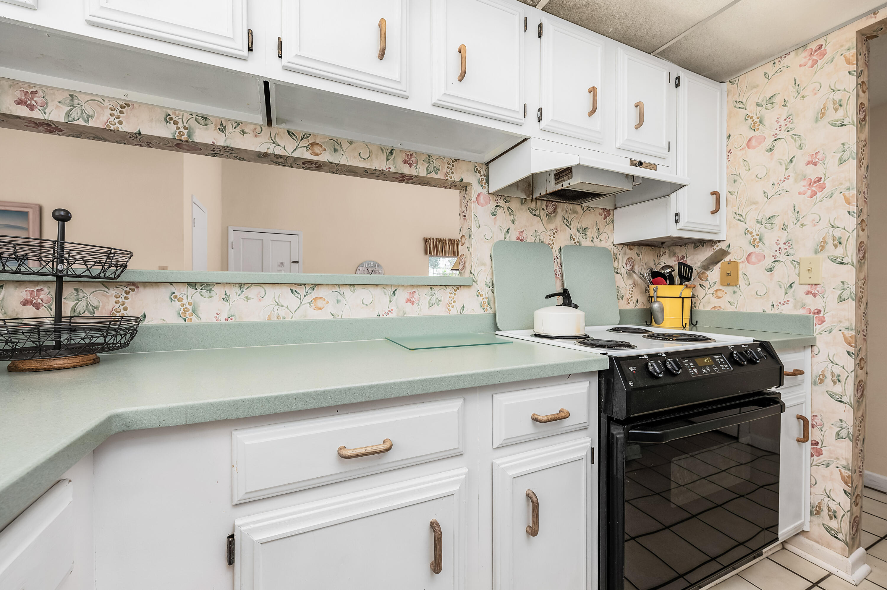 SEASCAPE CONDO TENNIS VILLAGE - Residential