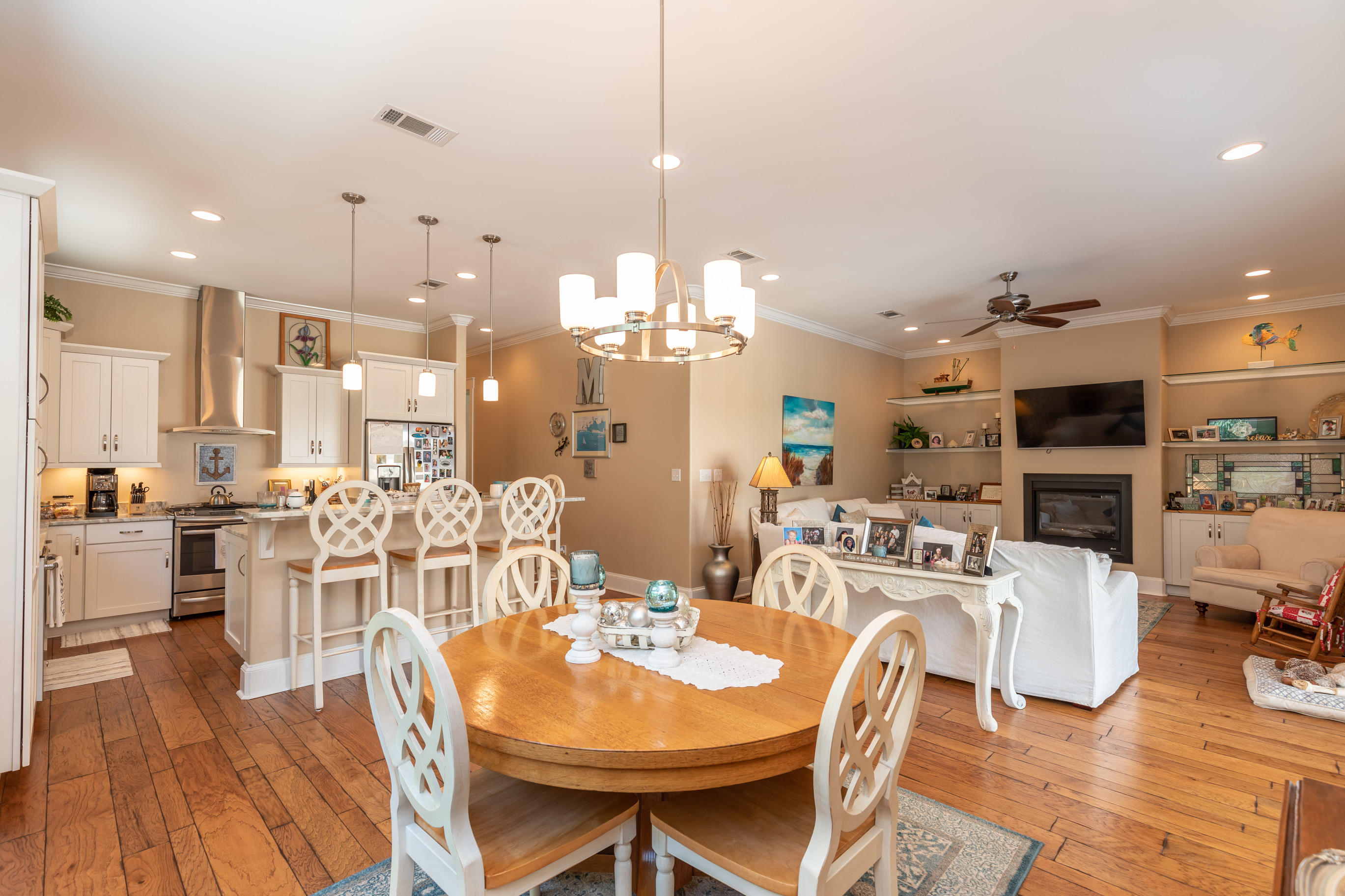 CRYSTAL BEACH - Residential