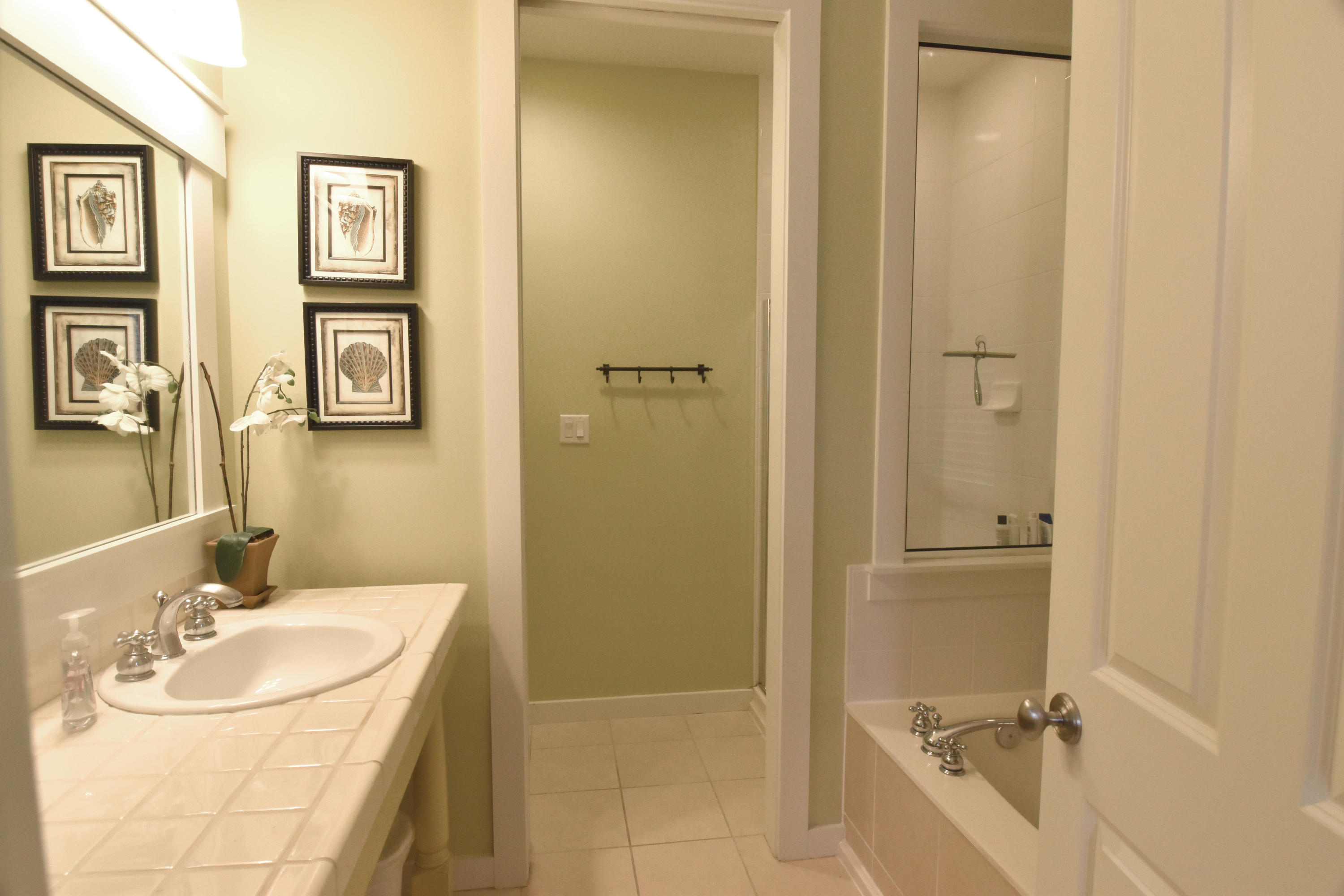 LAUREL GROVE - Residential