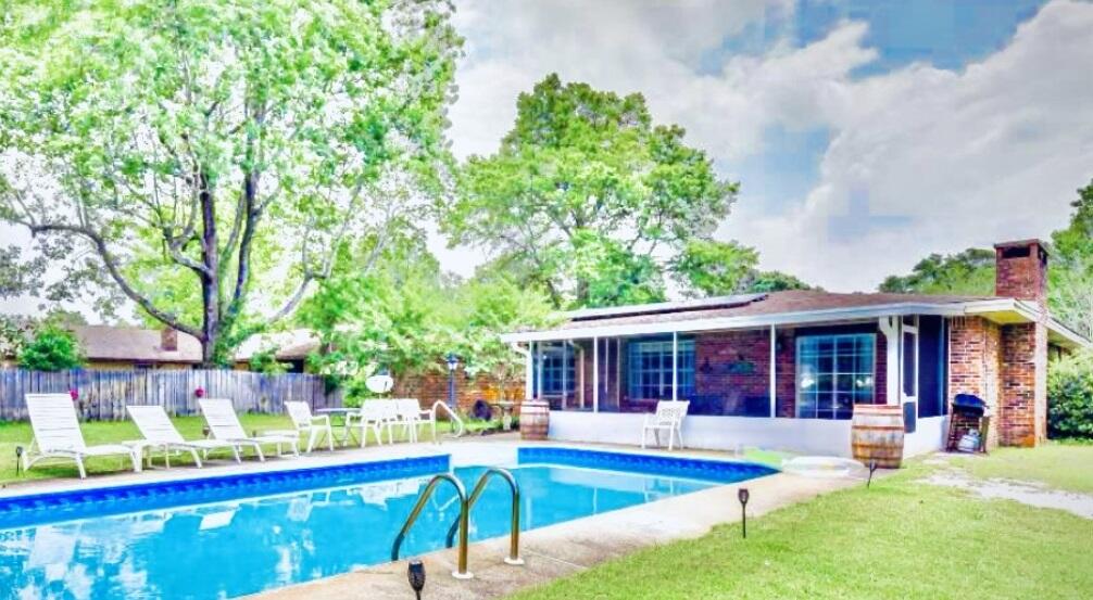 Forest Manor 1st Add - Residential